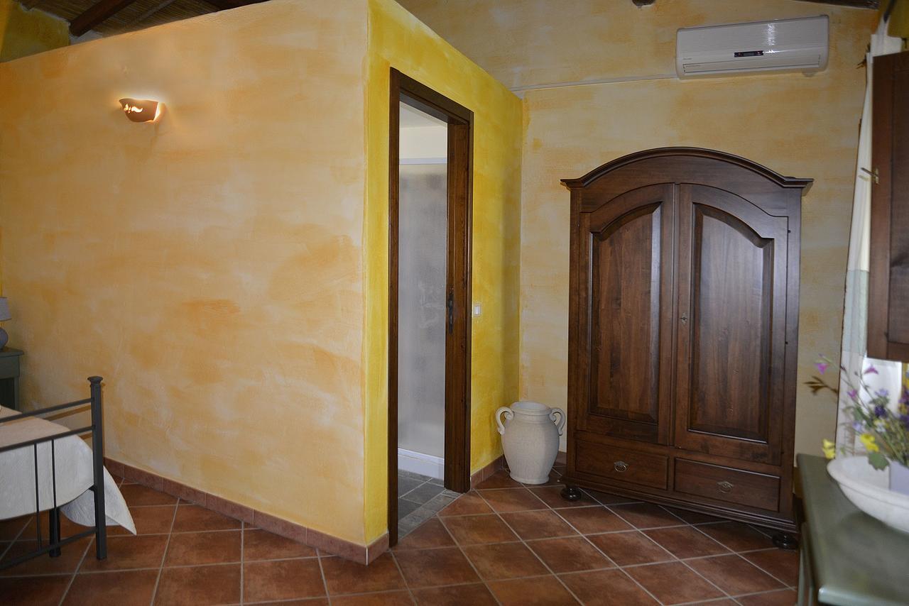 Agriturismo Rubinu Galtelli Exterior photo