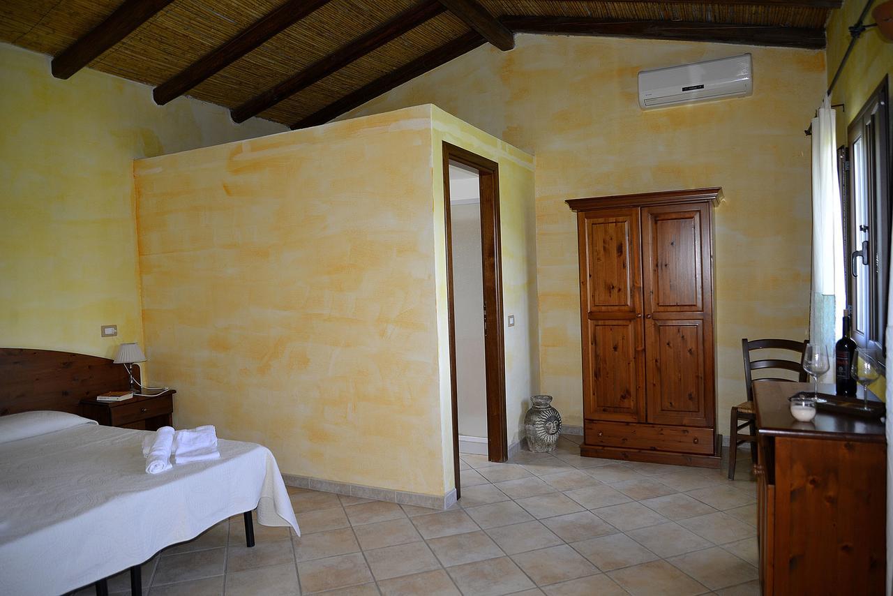 Agriturismo Rubinu Galtelli Exterior photo
