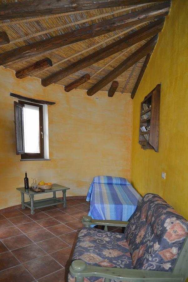 Agriturismo Rubinu Galtelli Exterior photo